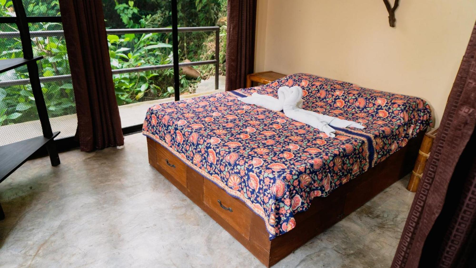 Forest Camp Valencia (Negros Oriental) Exterior foto